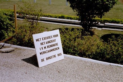 Zoals het erekerkhof Kembang Kuning, dat onderhouden wordt door de Oorlogsgravenstichting.