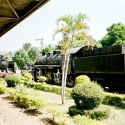Emeritus stoomlocomotief, zo'n 100 jaar oud.