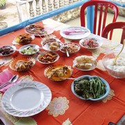 De Masakan Padang van het restaurant Pondok Flora. Een lust voor het oog, een feest voor de tong.    