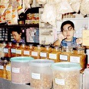 Volgens Yopi was dit de beste winkel van Malang voor dendeng (gedroogd vlees) en andere lekkernijen.