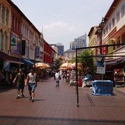 Winkelstraatje in brandschoon China Town