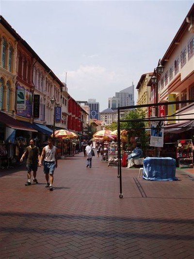 Winkelstraatje in brandschoon China Town    