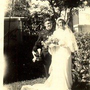 In de loop van 1936 kwam Gré aan in Tjimahi waar haar Boy toen gelegerd was. Voor de wet waren ze al met de handschoen getrouwd, maar in de (RK) kerk nog niet. Dat vond in Tjimahi plaats.