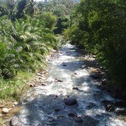 Het prachtige dal van de rivier Mais