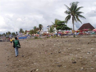 Even verderop is en strand met een echte boulevard.