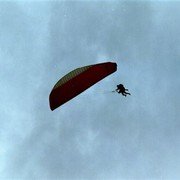 Paragliding bij het meer van Maninjau    